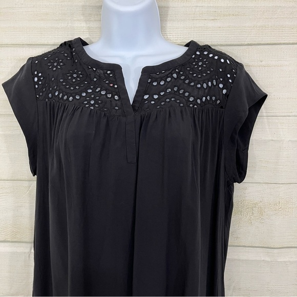 Daniel Rainn Black Crochet Eyelet Cap Sleeve Top - Picture 2 of 9